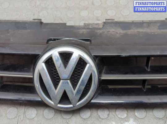 купить Решетка радиатора на Volkswagen Polo 2009-2014