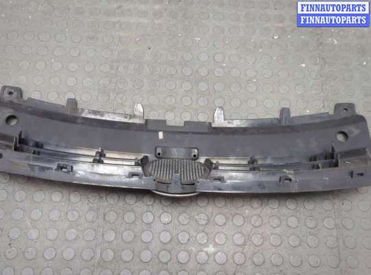 купить Решетка радиатора на Volkswagen Polo 2009-2014