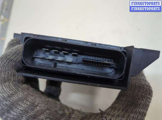 купить Блок управления стояночным тормозом на Volkswagen Tiguan 2011-2018