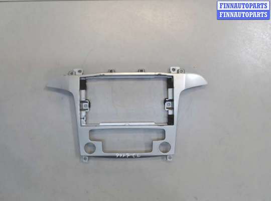Рамка магнитолы на Ford Galaxy Mk3 (WA6)