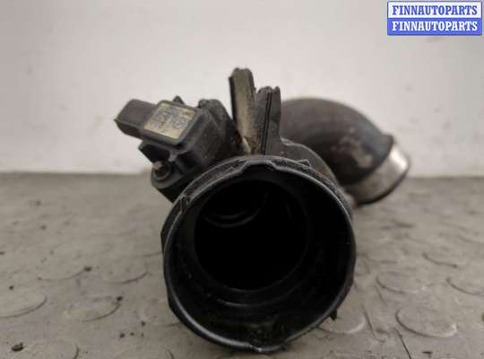 купить Патрубок интеркулера на Mercedes C W203 2000-2008