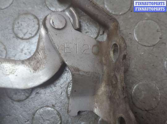 купить Петля капота на Toyota Corolla E12 2001-2006