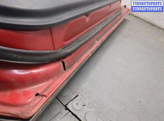 купить Стекло боковой двери на Pontiac Vibe 1 2002-2008