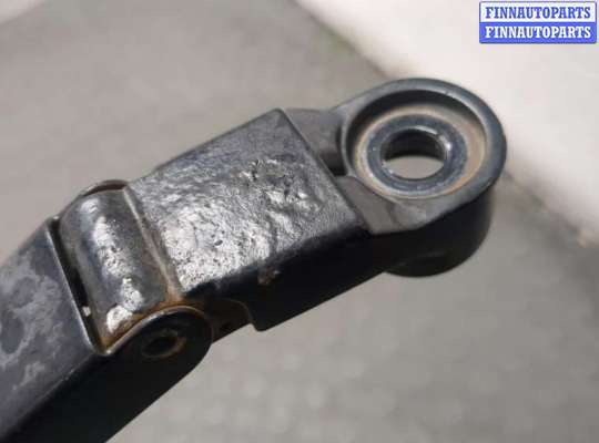 купить Щеткодержатель на Toyota FJ Cruiser