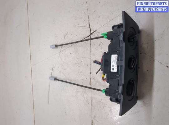 купить Переключатель отопителя (печки) на Skoda Rapid
