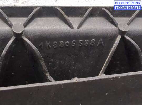 купить Рамка передняя (телевизор) на Volkswagen Scirocco 2008-