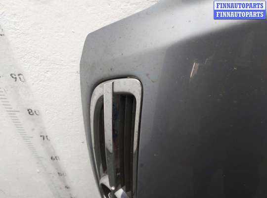 Капот на Opel Zafira A
