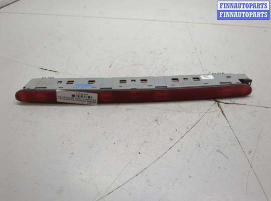 купить Фонарь дополнительный (стоп-сигнал) на Mercedes C W203 2000-2008