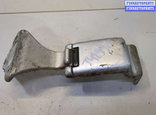 Петля двери MB1423974 на Mercedes Vito W639 2004-2013