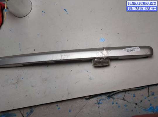 купить Накладка крышки багажника (двери) на Toyota Corolla Verso 2004-2009