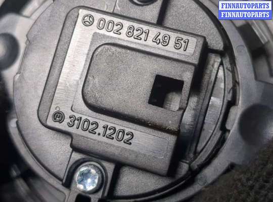 купить Кнопка открывания багажника с крышки на Mercedes S W221 2005-2013