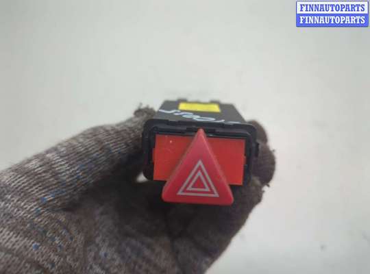 Кнопка аварийки AU1758391 на Audi A4 (B5) 1994-2000