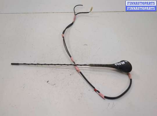 Антенна TT897922 на Toyota RAV 4 2006-2013