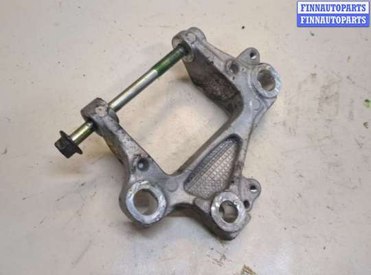 купить Кронштейн (лапа крепления) на Mazda 3 (BK) 2003-2009