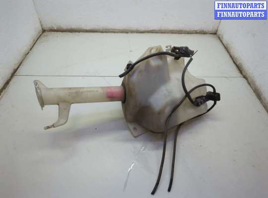 Бачок омывателя MT572812 на Mitsubishi Grandis