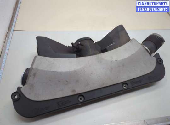 Воздухозаборник BM3671144 на BMW 7 E65 2001-2008