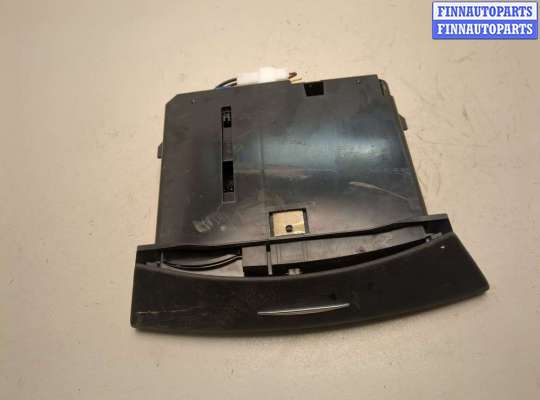 Бардачок (вещевой ящик) на Mercedes-Benz S (W222)