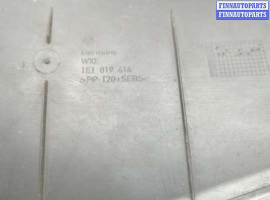 купить Жабо под дворники (дождевик) на Volkswagen Golf 4 1997-2005