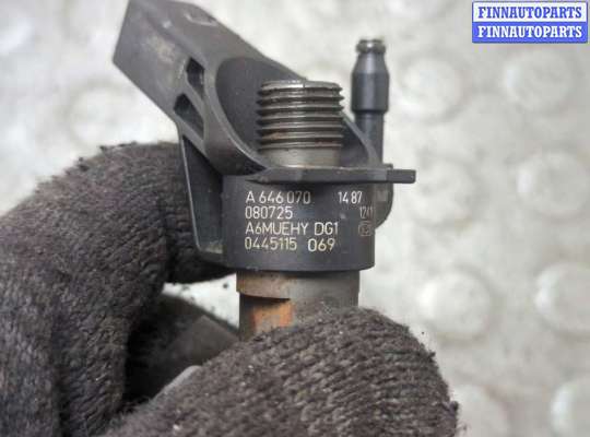 Форсунка топливная на Mercedes-Benz Sprinter (906)