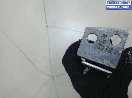 купить Петля двери на BMW X5 E53 2000-2006