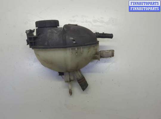 Бачок расширительный на Mercedes-Benz C (W204)