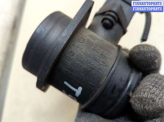 купить Измеритель потока воздуха (расходомер) на Volkswagen Touran 2006-2010