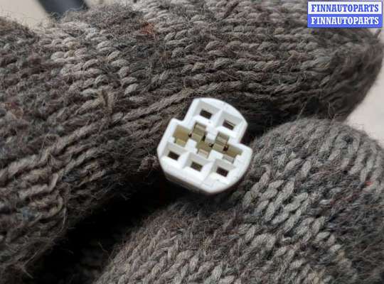 купить Зеркало боковое на Toyota Yaris 2005-2011