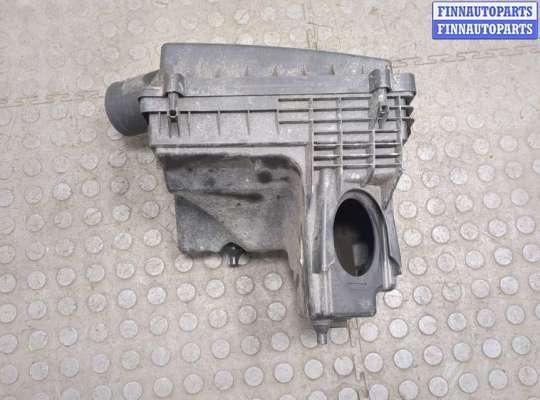Корпус воздушного фильтра на Land Rover Freelander II