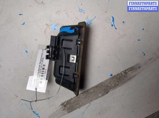 купить Кнопка открывания багажника с крышки на BMW 5 E60 2003-2010
