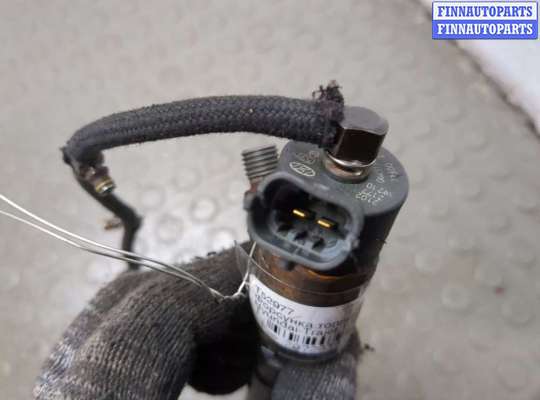 купить Форсунка топливная на Hyundai Trajet 1999-2008