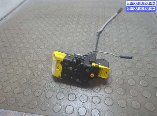 Замок боковой двери на Volvo XC70