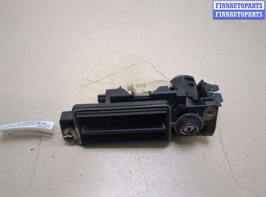 купить Кнопка открывания багажника с крышки на Mercedes C W203 2000-2008