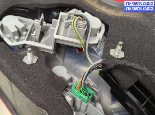 купить Фонарь (задний) на Volvo C30 2006-2013