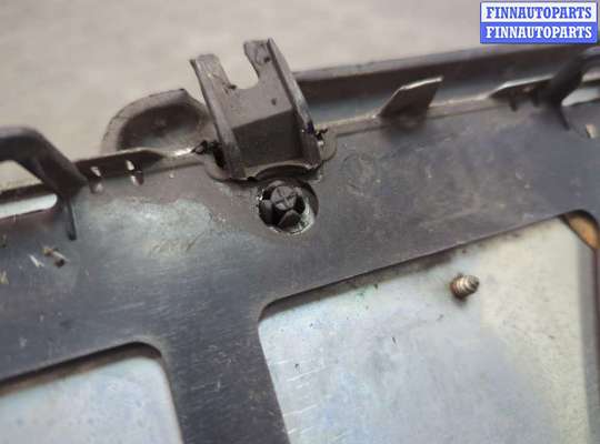 купить Решетка радиатора на Volkswagen Jetta 5 2005-2011