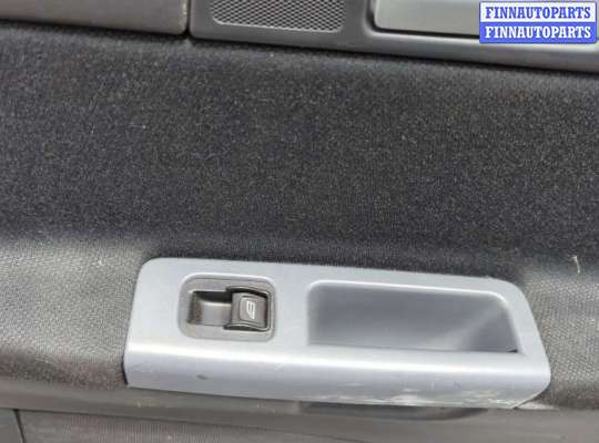 Стекло боковой двери VL559248 на Volvo S40 2004-2012