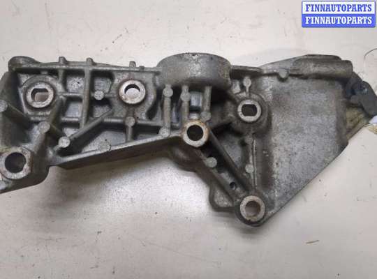 купить Кронштейн крепления генератора на Renault Scenic 2003-2009