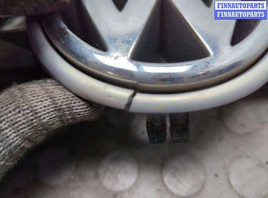 купить Решетка радиатора на Volkswagen Golf 4 1997-2006