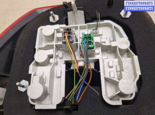 купить Фонарь (задний) на Volvo S40 2004-