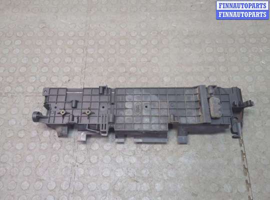 купить Кронштейн радиатора на Land Rover Range Rover 3 (LM) 2002-2012