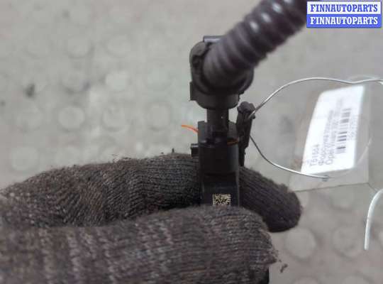 купить Форсунка топливная на Opel Vivaro 2001-2014