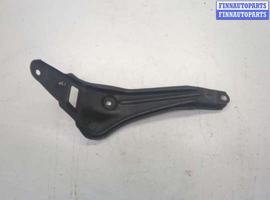 Кронштейн решетки радиатора TT896419 на Toyota Tundra 2007-2013