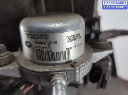 Планка телевизора верхняя на Volvo XC90