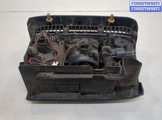купить Фонарь (задний) на Mitsubishi Pajero 1990-2000