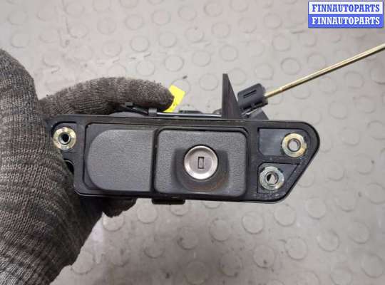 купить Кнопка открывания багажника с крышки на Mercedes S W220 1998-2006