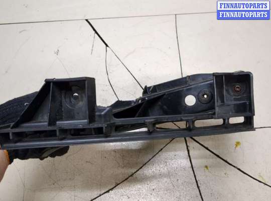 купить Кронштейн бампера на Volkswagen Touran 2003-2006
