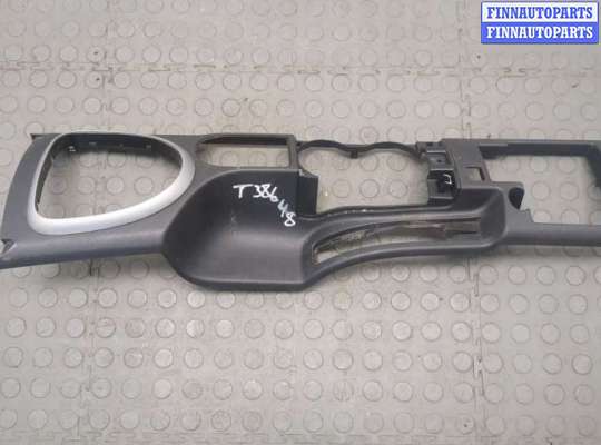 Пластик центральной консоли NS901258 на Nissan Qashqai 2006-2013