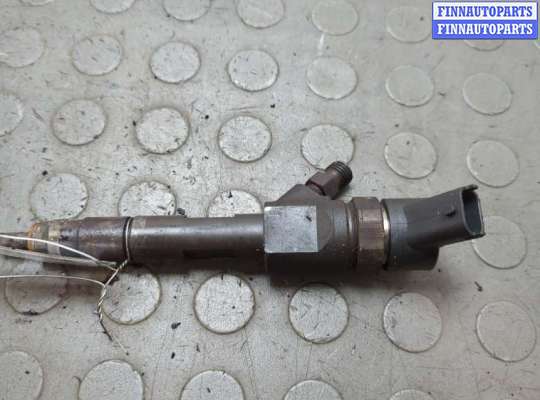 Купить Форсунка топливная на Renault Scenic 2003-2009 Форсунка топливная RN1522808 на Renault Scenic 2003-2009