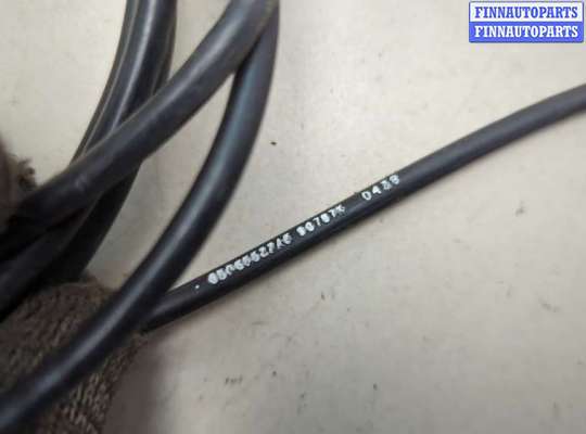 Трос капота на Chrysler 300C I (LX)