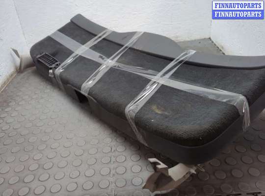 купить Обшивка крышки (двери) багажника на Volvo V50 2004-2012