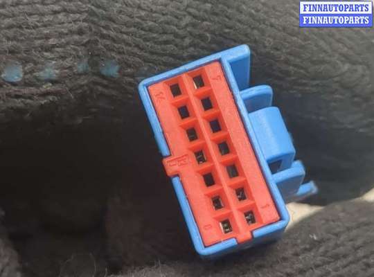 купить Зеркало боковое на Volvo S40 2004-